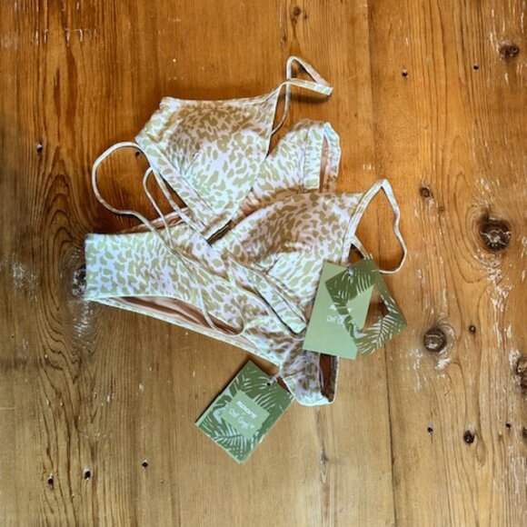 Bikini Bundle - Picture 5 of 16